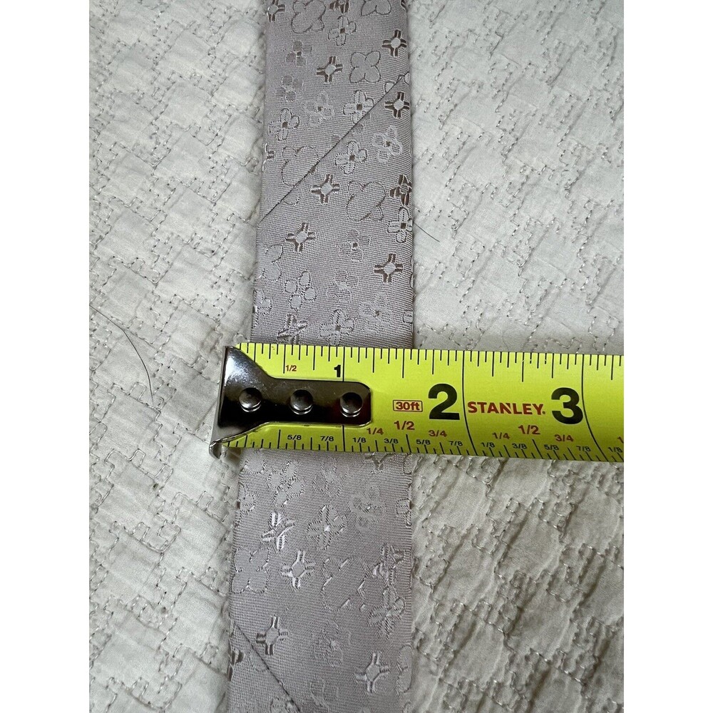 Carbunty Silk Tie Made in‎ Italy 4"W 57"L Stars and Flowers Taupe/Beige & Gold - Picture 9 of 9